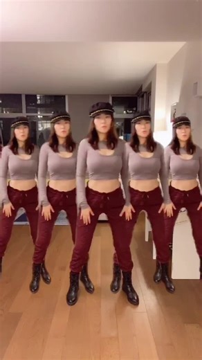 #clonesquad #nununanachallenge #nununana Jessie dances Jessi’s song 😸