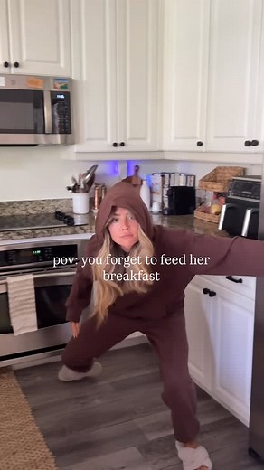 Sam Cutler Mengel on Instagram: "Comment “HORMONES” to learn more and save yourself from the terror of a hungry, unbalanced hormone life (or wife) 😅 Last chance to jump into my FREE Hormone Balance Webinar happening tonight at 8pm est. I’ll be sharing the exact steps I took to balance hormones, breaking down important hormones and why nutrition plays a fundamental role in balancing them and how you can support your hormones no matter you age or life stage. Here is why eating proper nutrition in