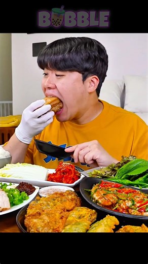 Juicy Pork Belly With Spicy Kimchi! ASMR MUKBANG EATING SOUND ©️GONGSAM TABLE