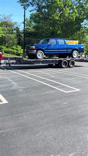LE Blue 7.3 Crew Cab Short Bed Restoration with TTB Coilovers