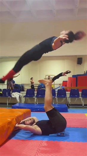 Yoga🍑🧘‍♀️ Best👍💯 shorts. vedio. of girl And friend#viralvideo
