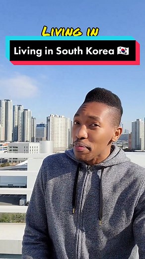 Arial tour of one of the popular streets in my city. Can you guess what city this is in South Korea? ??