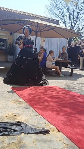 Inami Classic gracing our Market last Saturday at our Fashion and Design Exhibit – A contemporary Heritage Brand that blends Modern Design with Traditional significance #bryanstonmarket #inamiclassic #fashiondesign #jozivibes #joburgevents #joburg #joburginyourpocket #ilovebryanston #heritage #jozifashion | Bryanston Market