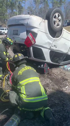 STACKED ANGLED AIRBAG LIFT/CAPTURE #firewedge #firefighter #firefighters #trustingod #firedepartment