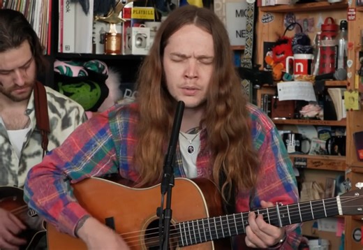Billy Strings Puts On A Bluegrass Clinic For NPR Tiny Desk Debut | Whiskey Riff