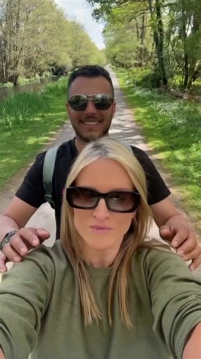 🇮🇪🇺🇸 An asylum seeker is on the run in Ireland after allegedly beating a young mother to death in her home. Jamey Carney, a 43-year-old American citizen, was in a relationship with the man and regularly posted social media content of them travelling together. She became politically engaged in pro-Palestine and other left-wing causes on moving to Ireland from New York in 2024, posting slogans like "fck ICE."She was found dead by her 13 year old daughter. The suspect has been on the run since 