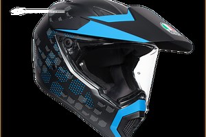 AGV AX9 : un nouveau casque pour les baroudeurs