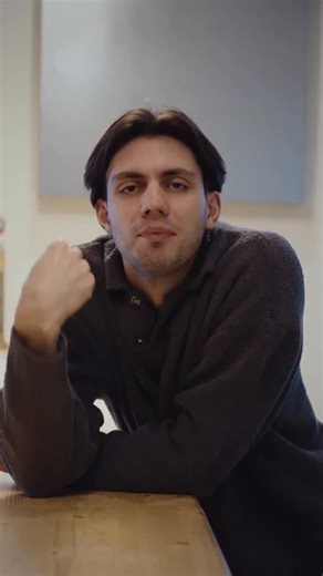 DIMA BOGACHENKO on Instagram: "А вы позаботились уже о подарках? В экстренном режиме готовимся к новому году с приложением Visa Extra, сейчас там классные акции! ❄️🎄 Заглянул в i-Store и Минский часовой завод «Луч» посмотреть, что можно купить со скидкой при оплате картой Visa и с промокодом из Visa Extra. Если у вас ещё нет этого приложения - вы знаете, что делать! Скачивайте, чтобы не пропускать новые акции и скидки! Подробности в аккаунте @visabelarus, по телефону +375297001001 и на сайте vi