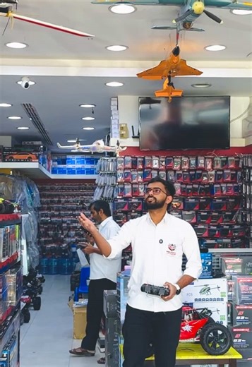 A RC plane that any one can drive and it has 3 modes multi-rotor mode, Vertical flight mode, 6G mode #remotecontrolcar #rccar #wltoysx450 #wltoys #rcplane