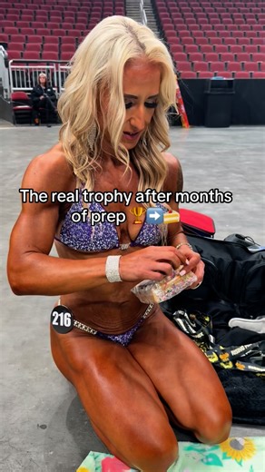 Ashley Beeman | The real trophy after months of prep 🏆➡️🍰 | Instagram