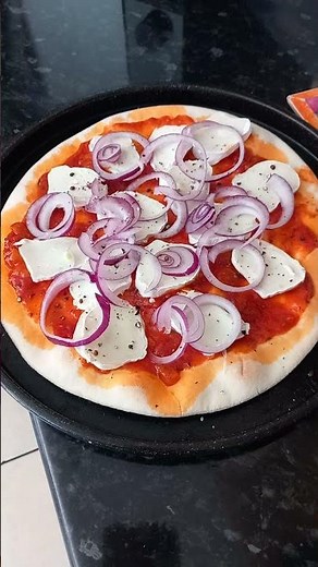 Gluten Free, red onion and goats cheese pizza. (please see description)