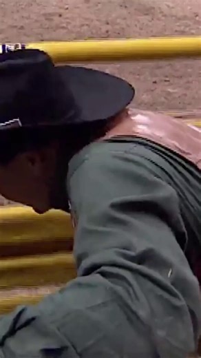 At the 2001 NFR Cody Hancock would have the ride of his life aboard Diamond G Rodeo’s Mr. USA breaking the arena record at the Thomas & Mack with this 96-point ride! PRCA Archived Rides, presented by Pendleton Whisky Director's Reserve: Top-end, aged, curated, and carefully preserved. #WeArePRORODEO | PRCA ProRodeo