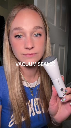 Vacuum Sealer for Efficient Packing and Storage