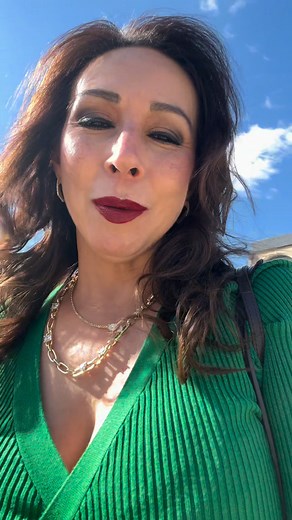 🏡 Thursday vibes 🏡 Small little mortgage clip airing tomorrow with your latina Mortgage Gal! #realestate #mortgage #construction #realestateagent #mortgagelender #homeownership #texaslender #homebuyer #latina | Edna Rodriguez - Mortgage Loans