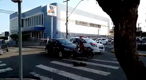 5.3K views · 160 reactions | Direto para a Olá!Tv --> Colisão entre carro e moto. Rua Dom Bosco, esquina com Rua 9 de julho em Lins. Reportagem de Emerson Rocha. | OLATV CANAL 10 - Ocultural | Facebook