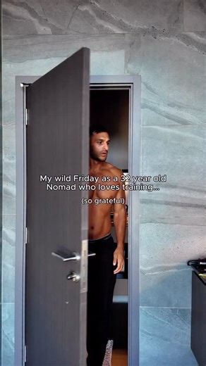 Life’s about balance… but not the kind I used to think. I used to think balance meant working hard during the week so I could blow off steam on the weekends. Drink a bit too much. Eat whatever. Live for Friday night. But truth is… I was overdoing it — and calling it “balance.” Now, I actually enjoy every day. Not because life’s perfect, but because I’m not punishing myself Monday to Friday just to escape it on the weekend. Everything changed when I learned how to: •⁠ ⁠Fuel my body properly 🥗 •⁠