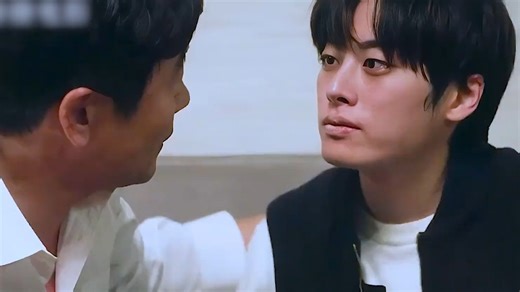 开头的父子告别真的把我眼睛哭肿了！死前为爱拼一次！