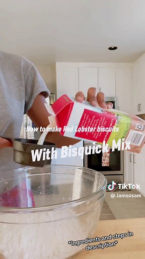 Red lobster cheddar biscuits can be made easily with Bisquick less than 10 minutes ! Did you know you can create so many different dishes and desserts with bisquick? Ingredients: 2 cups Bisquick™ Original Pancake & Baking Mix 2/3 cup milk 1 tablespoon vegetable oil 1/2 cup shredded cheddar cheese (2 ounces) 2 tablespoons butter, melted 1/8 teaspoon garlic powder Steps: 1.Heat oven to 425°F. Grease or spray cookie sheet. 2. In medium bowl, stir Bisquick™ mix, milk, oil and cheese until soft dough