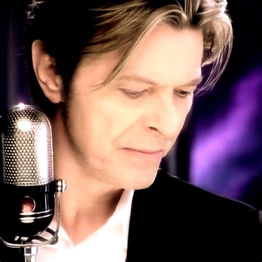 NEVER GET OLD HD UPGRADE “I think about this and I think about personal history...” Originally released in 2003 on the Reality album, the defiant rocker, Never Get Old, was issued as a downloadable single and only got a full physical release as a CD single in Japan. it was a promo only CD in Europe, America, Canada, Australia and Brazil. So, it’s unusual that a video was made for it. But we’re glad it was, and you can view the HD upgrade here: https://youtu.be/Kk2BIZ950fs #ICGEAAlbumFocusReality