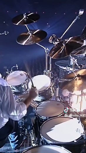 Pink Floyd - Comfortably Numb Live Performance 1994