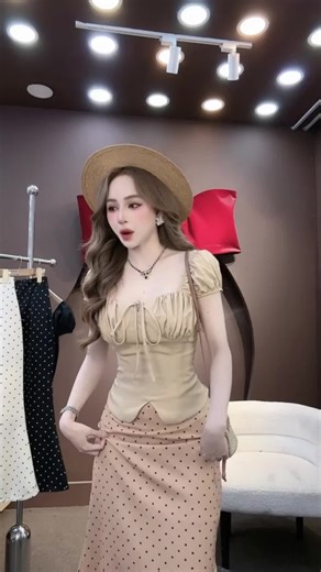 Set thiết kế CRAZYTEEN S6793 áo form lửng và chân váy để đi chơi ( Áo kiểu nữ/ Chân váy ngắn ) Set đồ đi chơi nữ