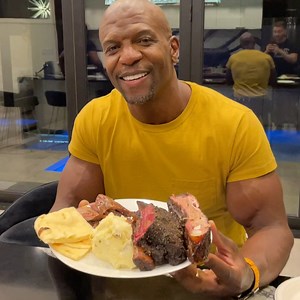 2.2M views · 39K reactions | Terry Has The Best Meal From Rasheed Philips! | Terry Crews | Facebook