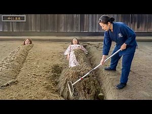 How People in Japan Get Buried Alive in Hot Sand Baths