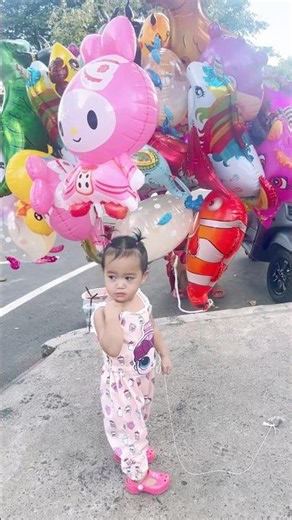 Come pick me up! I got a My Melody balloon!! #cute #shorts #NongPraya @maprodTV