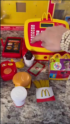 Throwback Time!! The 2004 McDonald’s Electronic Cash Register #mcdonalds #2000snostalgia #retrotoys #pretendplay #nostalgia #2000skids | CPJ Collectibles