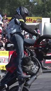 132K views · 3.1K reactions | TOP Motorcycle Stunts (3) #motorcyclestunts #motorcycle #wheelie #burnout #stoppie #motorcycledrift | Stunt Riders | Facebook