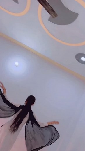 523K views · 5K reactions | Kya bat h….﫣 . @miss_saroha80 @nehasaroha80 . #nehasaroha80 #viraldance #reelinstagram #dancevideo #reel #instagram #punjabi #song #dance #dancevideos #trendingreelsvideo #viralgirl #love | Neha Saroha | Facebook