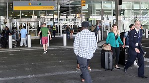 Which airlines are committing to help passengers get compensation?