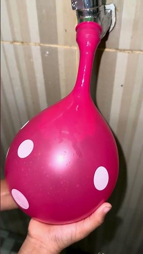 The fun of filling balloons with water#shorts