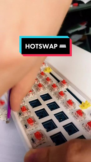 Hotswap Keyboard ⌨️ #qwerty #qwertykey #mechanicalkeyboard #tastaturimecanice #foryou #tiktokromania #gaming #hotswap #switches