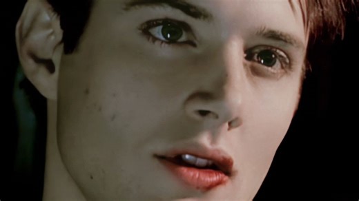 一种惊心动魄的美和一种喵喵咪咪的小奶音