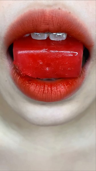 ASMR Eating Colorful Ice Candy | Satisfying Crunchy Frozen Treats 🍭 (No Talking, USA Edition)