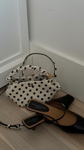 Ellie Thumann on Instagram: "@pradabeauty ☕️"