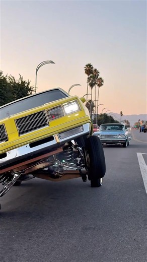 Los Angeles Lowrider Cruise | Van Nuys Boulevard Vibes & Clean Classics 🔥
