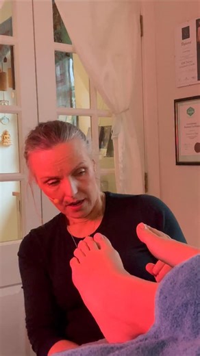 One of the most relaxing therapies to experience while being treated for #PCOS #headache and #stress . Lourdes found herself extremely relaxed and without pain bless her. See full treatment link in bio #asmr #unintentionalasmr | Victoria Therapy ASMR