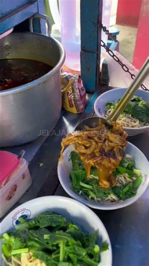 Mie ayam 10 rb porsi Gak Wajar !!! #shorts