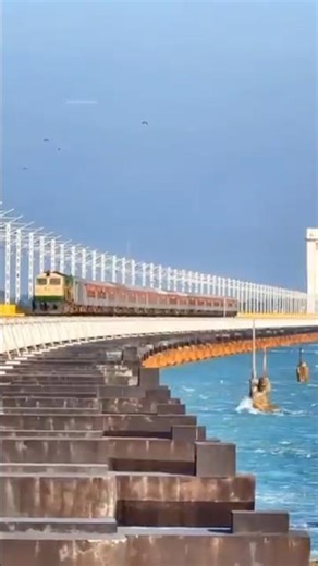😱 A bridge that rises into the sea! India’s First Vertical Lift Bridge 🚆 This bridge lifts up for...