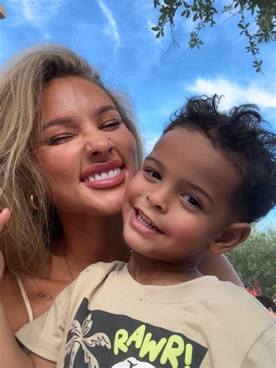 Lauren Wood on Instagram: "Real wholesome week 🐣"