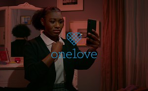 One Love: Shining light on digital relationship abuse • Ads of the World™ | Part of The Clio Network
