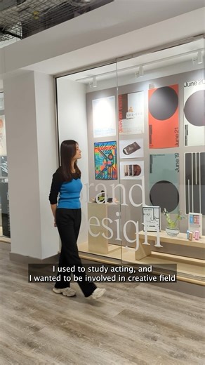 ✨Meet the future of brand design! In this episode of #VoicesofGeorgeBrownCollege, Nina, a third year Brand Design student shares with us her incredible learning journey, including what led her to study at GBC. Transitioning from acting to pursue a career in a creative field, Nina’s story illustrates her love for design and how she finds inspiration studying in the heart of the city. If you share a similar passion for design, check out the link in our bio to learn more about our Brand Design prog