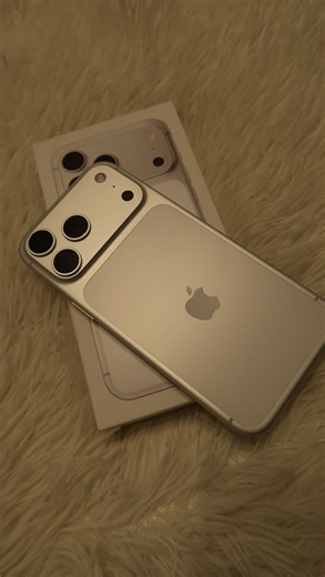 his phone = mine 😉 @apple [ iphone 17 pro , new iphone , iphone unboxing , iphone 17 silver , iphone air , 17 air , iphone new feature ] #iphone17 #iphone17pro #iphoneunboxing #iphone17promax #newiphone | WhatsUp Gloriya