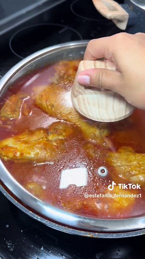 Delicious Mexican Pollo En Salsa Roja Recipe