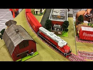 Model Trains Running at Galesburg Railroad Days 2017