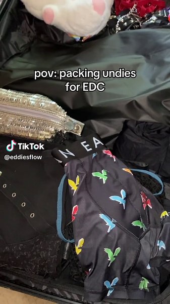 Packing Undies for EDC - Ultimate Checklist for Music Festival