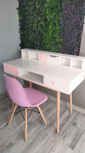 Escritorios modernos para niñas: el mejor espacio de estudio
