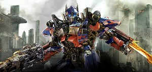 VOTD: Kid's Optimus Prime Birthday Cake Actually Transforms - SlashFilm